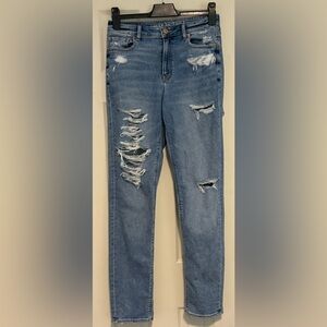 American Eagle Outfitters Mom Jeans - Size 4 X-Long